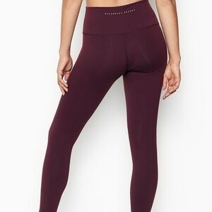 Victorias Secret high Rise Leggings size 6 Yoga